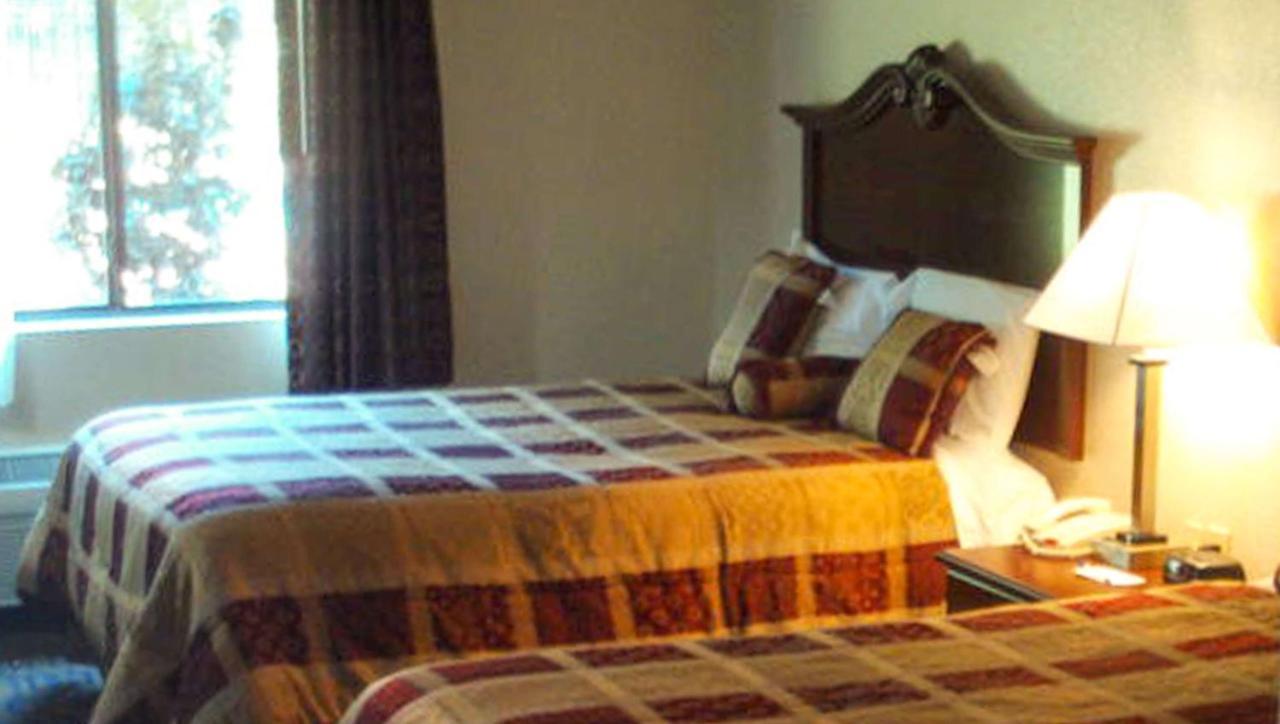Western Motel Inn And Suites Hazelhurst Hazlehurst Eksteriør billede